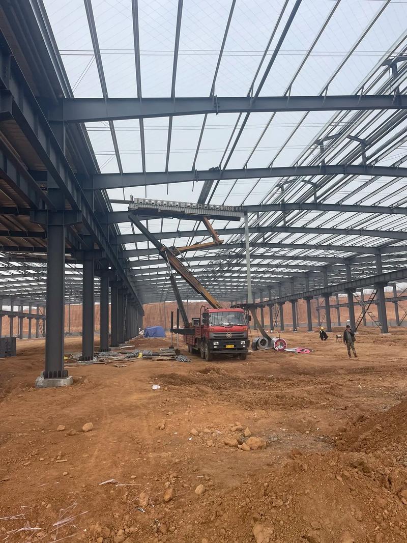 钢结构工程施工实拍 郑州蔚蓝钢构的品质见证